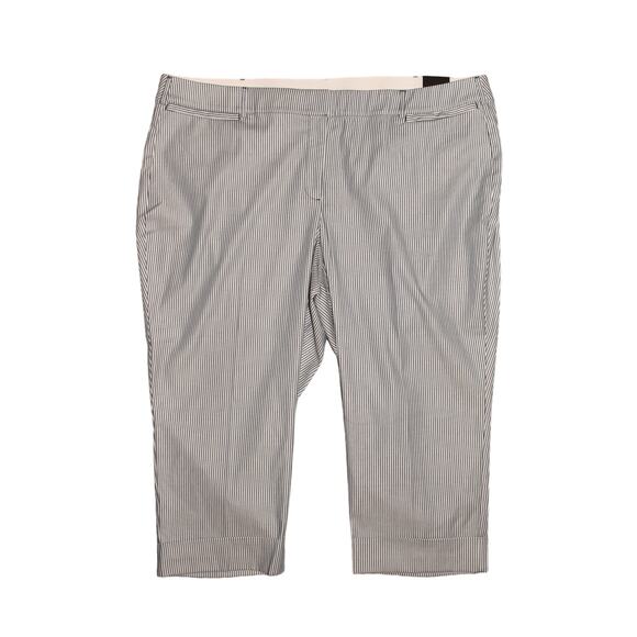 LANE BRYANT NEW $70 Lena Curvy Fit Cropped Pants‎ Blue/White Stripe Plus Size 28 - Picture 1 of 4
